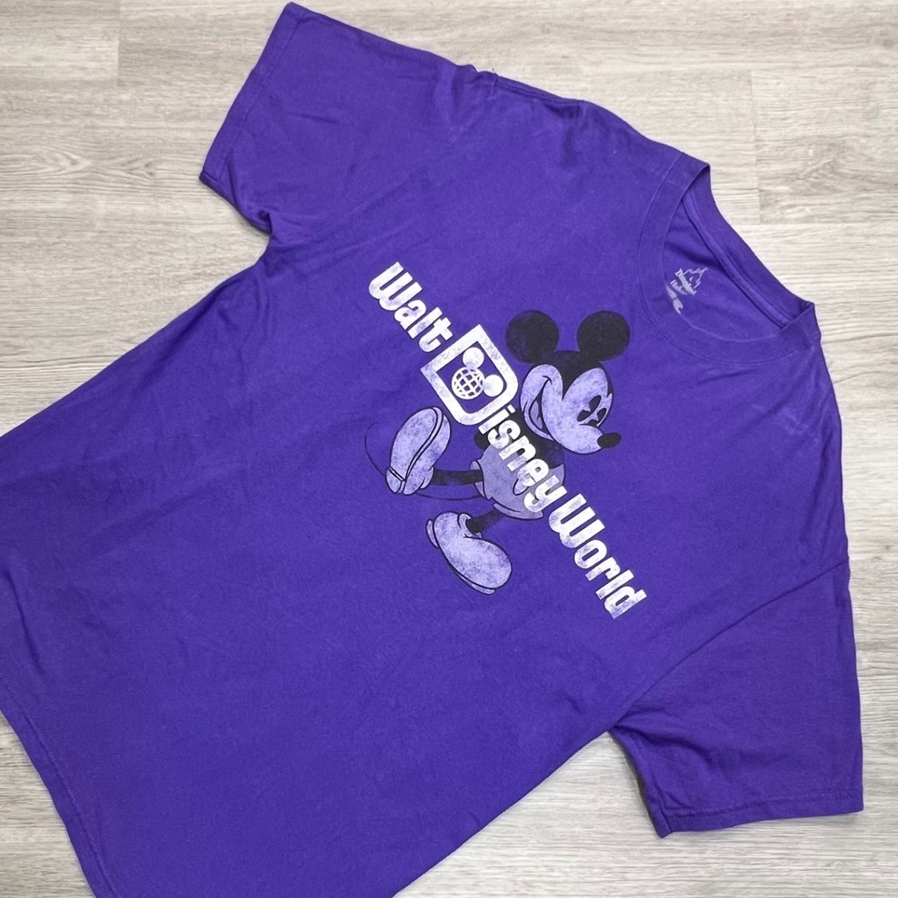 Walt Disney World Mickey Mouse Graphic T Shirt Adult Size Large Purple
